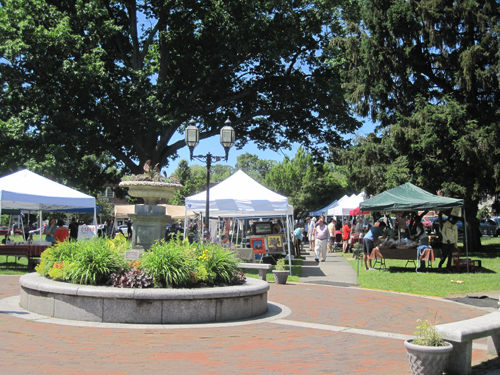 Farmers market large